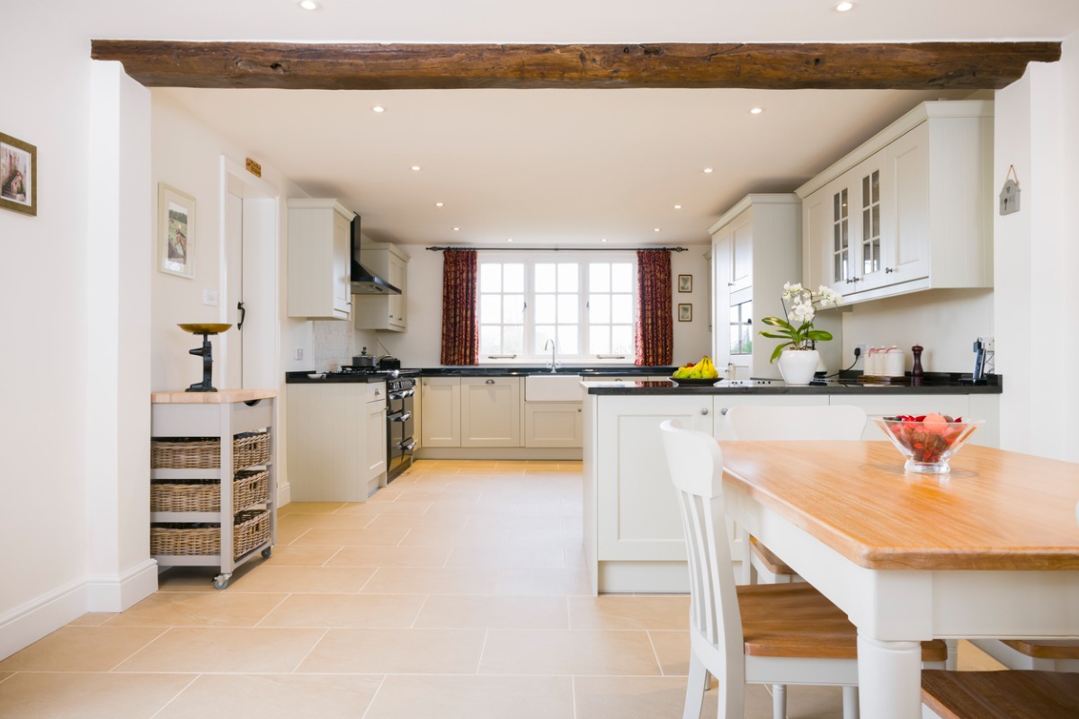 Modern open plan farmhouse kitchen 1200x800px
